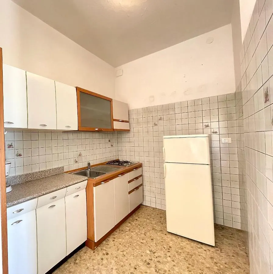 Villa Fronte Mare-Carraro Immobiliare Jesolo - Family Apartments Lido di Jesolo