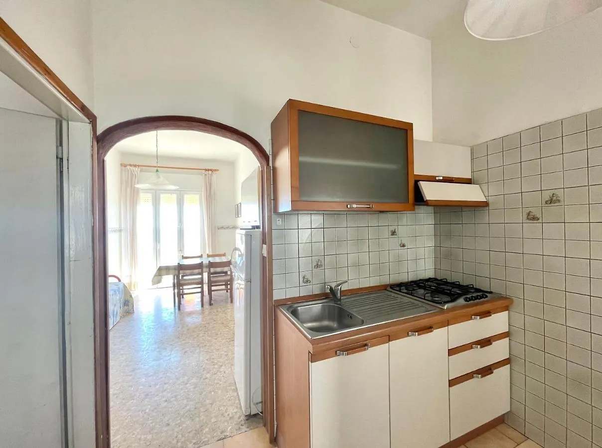 Villa Fronte Mare-Carraro Immobiliare Jesolo - Family Apartments 0*, Lido di Jesolo Italy