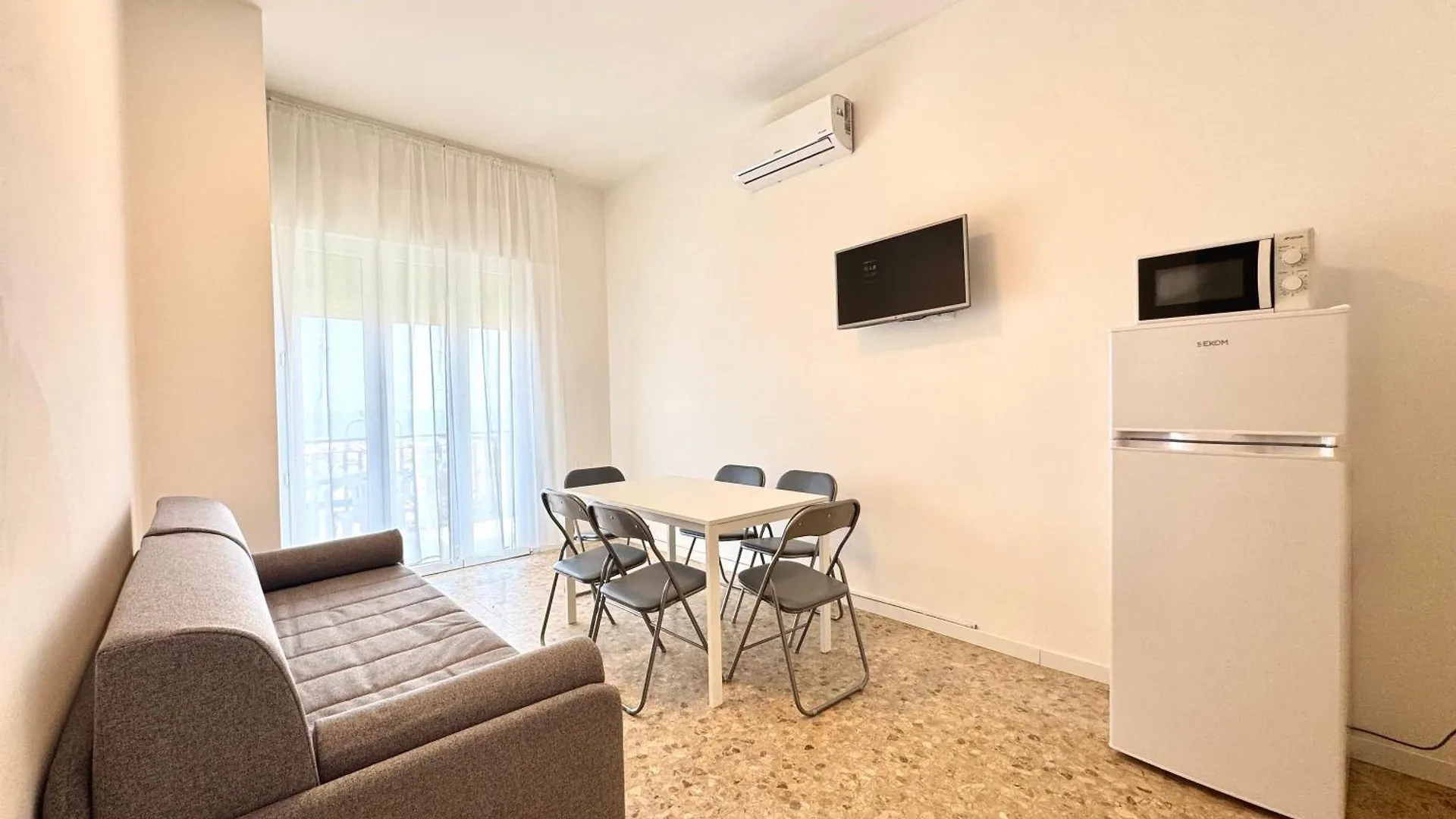 Villa Fronte Mare-Carraro Immobiliare Jesolo Appartamento Lido di Jesolo
