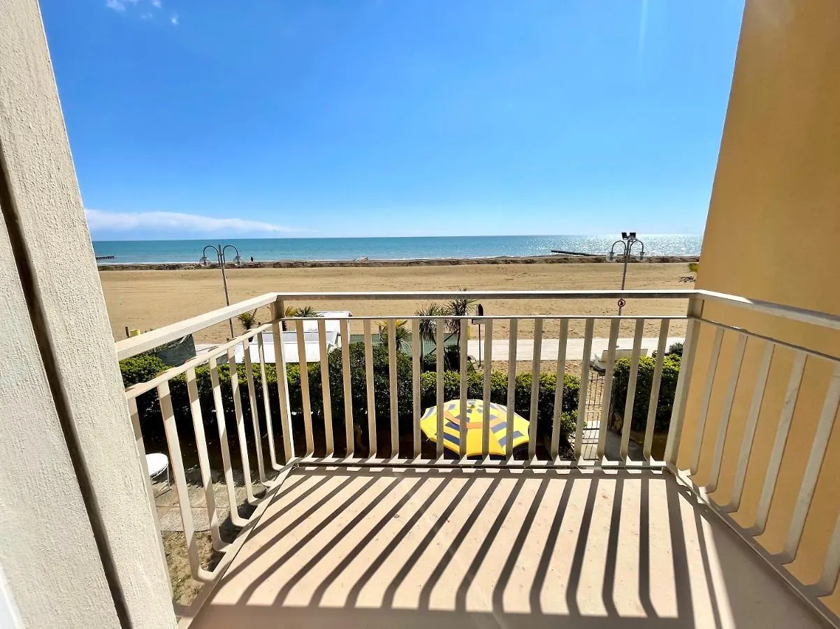 Villa Fronte Mare-Carraro Immobiliare Jesolo Appartamento Lido di Jesolo
